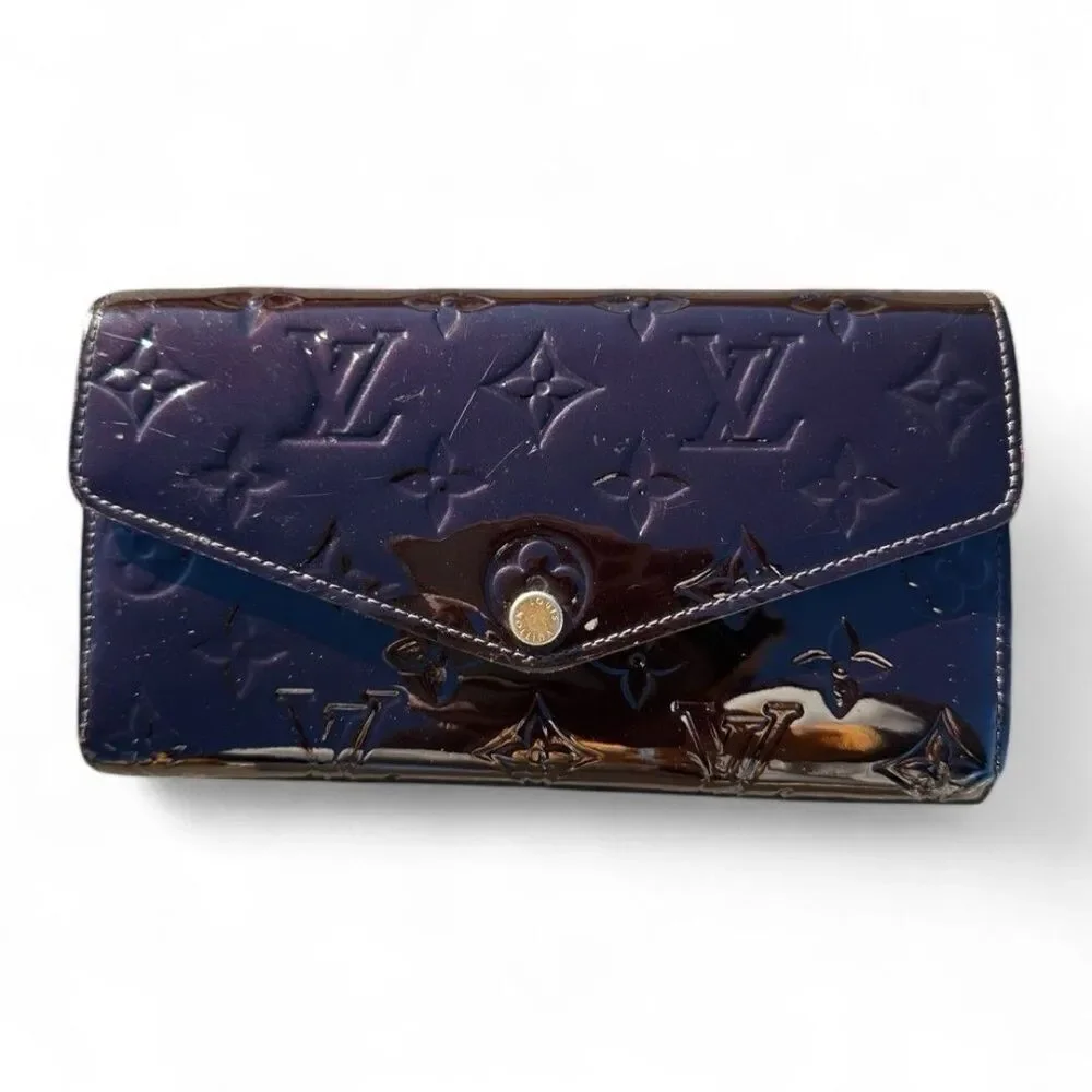 Louis Vuitton Vernis Sarah Wallet Amarante Monogram Patent Leather M90152 Luxury